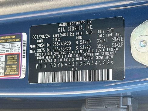 Certified 2025 Kia Sorento EX w/ Panoramic Sunroof Package FWD image 33