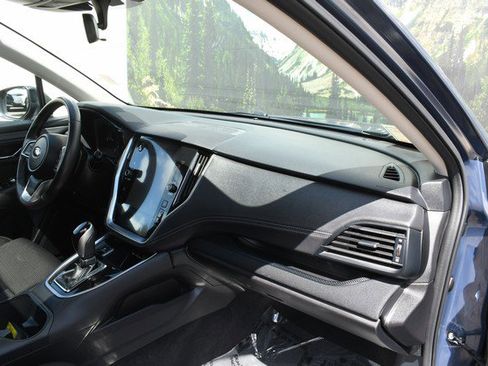 Used 2025 Subaru Outback Premium AWD/4WD image 25