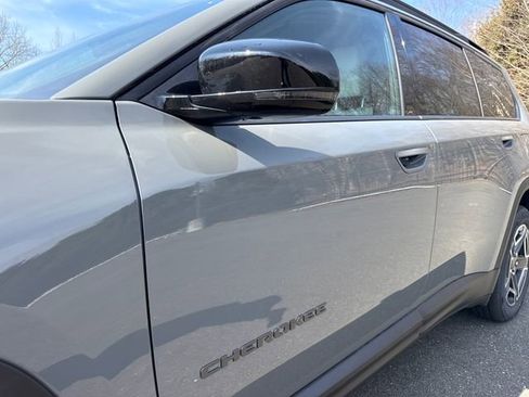 New 2026 Jeep Cherokee Limited image 4