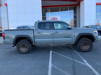 Used 2022 Toyota Tacoma SR5 w/ Trail Edition video 2