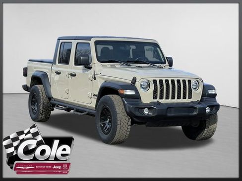 Used 2020 Jeep Gladiator Sport w/ Quick Order Package 24S image 1