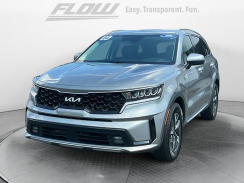Used 2023 Kia Sorento EX FWD image 4