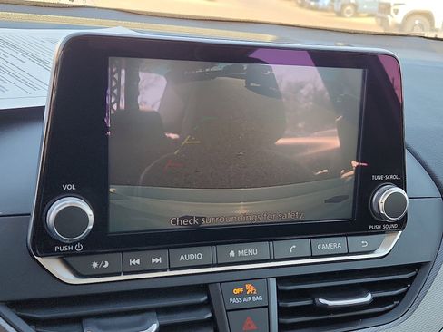 Used 2024 Nissan Altima 2.5 SR image 17