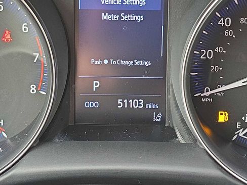 Used 2019 Toyota C-HR XLE image 22