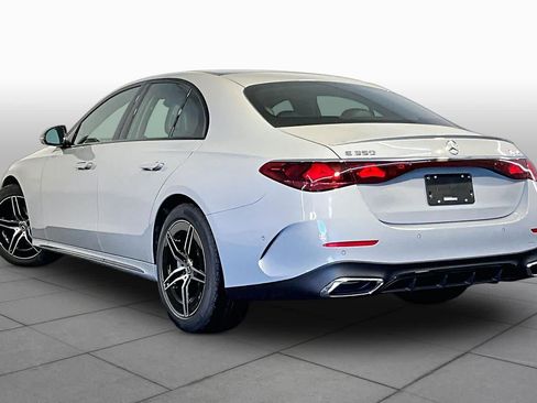 New 2026 Mercedes-Benz E 350 4MATIC Sedan image 3