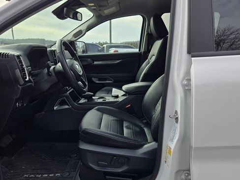 Used 2024 Ford Ranger Lariat w/ FX4 Off-Road Package image 12