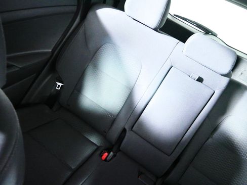 Used 2019 Hyundai Tucson Value AWD/4WD image 12