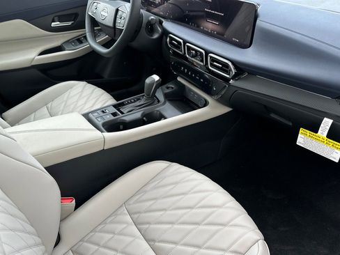 New 2026 Nissan Sentra SL FWD image 12