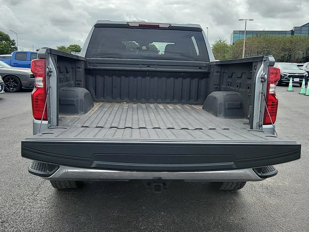 Certified 2023 Chevrolet Silverado 1500 LT w/ LPO, Dark Essentials Package RWD image 25