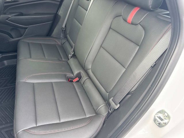 Used 2025 Chevrolet Trax RS w/ Sunroof Package FWD image 25