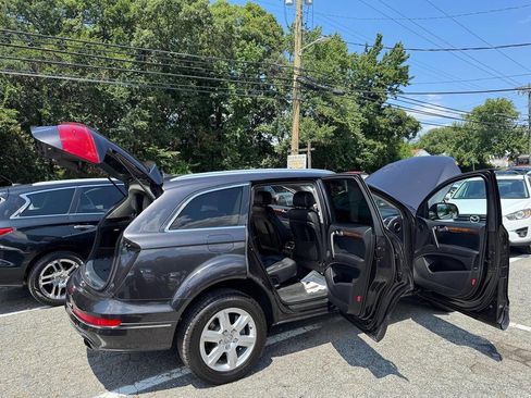 Used 2015 Audi Q7 3.0T Premium w/ Audi Guard Protection Package image 11