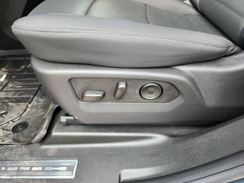 Used 2025 GMC Hummer EV 3X w/ LPO, Sport Package image 22