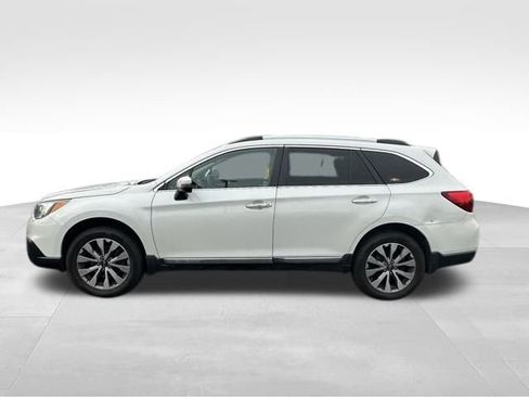 Used 2017 Subaru Outback 2.5i Touring w/ Popular Package #5A image 3