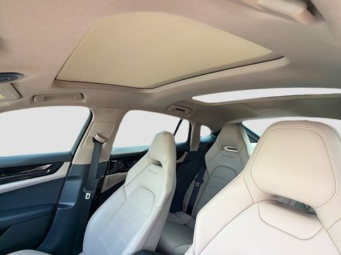 Used 2025 Porsche Panamera 4 image 27