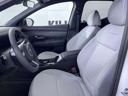 Used 2025 Hyundai Santa Cruz SE image 13