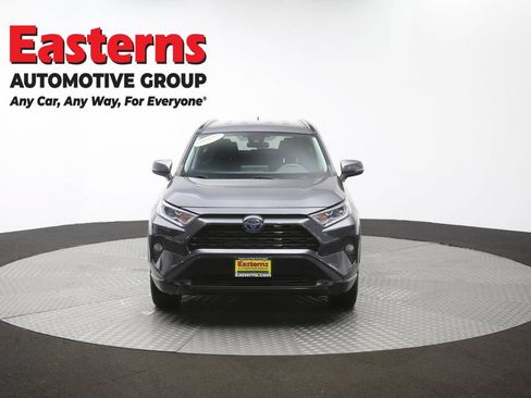 Used 2021 Toyota RAV4 XLE AWD/4WD image 52