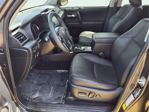 Used 2021 Toyota 4Runner Nightshade AWD/4WD image 18