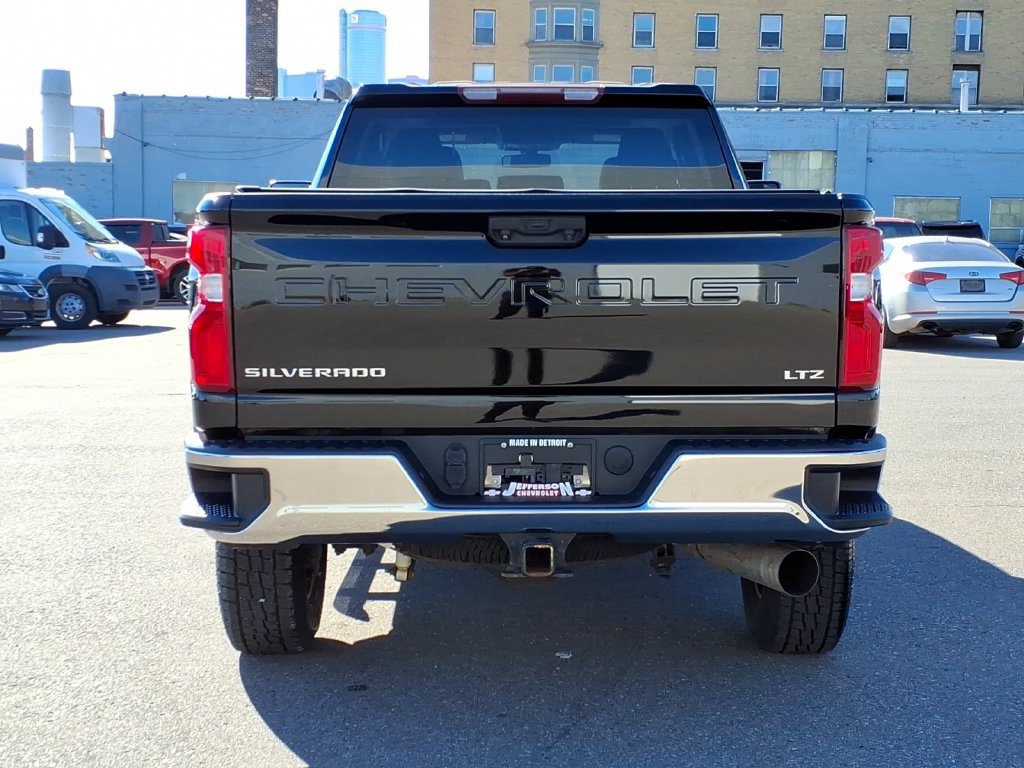 Used 2023 Chevrolet Silverado 2500 LTZ w/ Z71 Off-Road Package AWD/4WD image 5