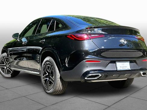 Used 2025 Mercedes-Benz GLC 300 4MATIC image 4