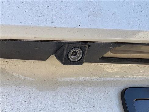 Used 2017 Subaru Forester 2.5i Touring image 13