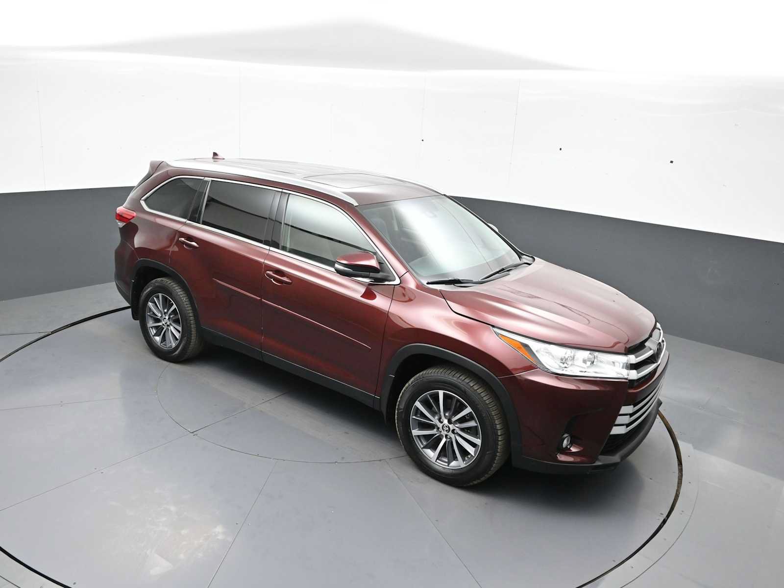 Used 2019 Toyota Highlander XLE w/ Protection Package #3 AWD/4WD image 37