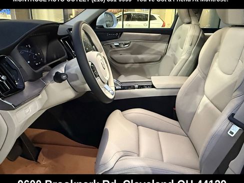 New 2026 Volvo XC90 B6 Ultra w/ Protection Package image 13