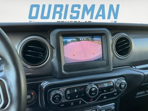 Used 2022 Jeep Wrangler Unlimited Sport AWD/4WD image 22