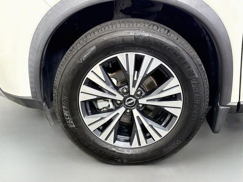 Used 2023 Nissan Rogue SV w/ SV Premium B Package FWD image 38