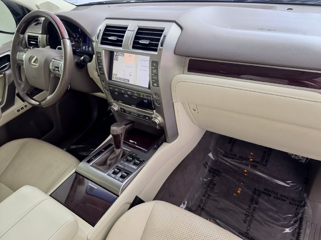 Used 2018 Lexus GX 460 Luxury AWD/4WD image 31