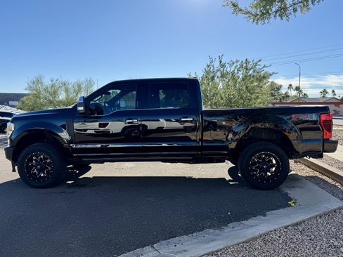 Used 2022 Ford F350 Platinum image 6