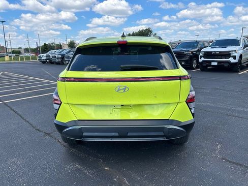 Used 2024 Hyundai Kona SEL AWD/4WD image 10