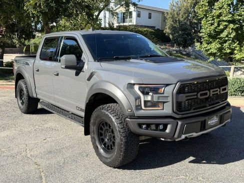 Used 2020 Ford F150 Raptor w/ Equipment Group 802A Luxury AWD/4WD image 1