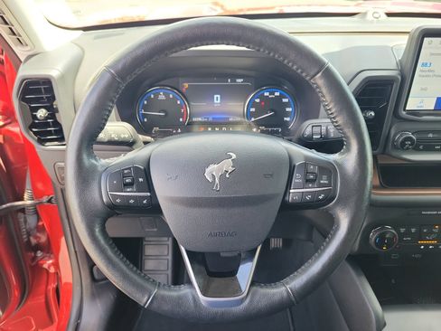Used 2022 Ford Bronco Sport Outer Banks w/ Tech Package AWD/4WD image 19