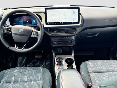 Used 2025 Ford Bronco Sport Heritage w/ Convenience Package image 21