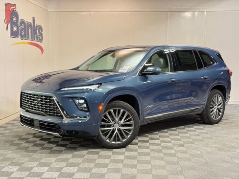 New 2026 Buick Enclave Avenir w/ Super Cruise Package image 2