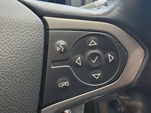 Used 2018 Chevrolet Colorado Z71 AWD/4WD image 25