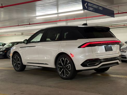 New 2026 Lincoln Nautilus Reserve AWD/4WD image 6