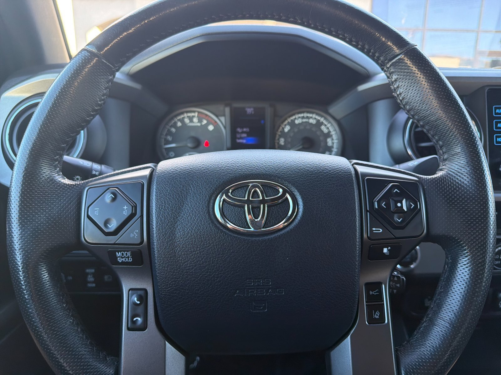 Used 2019 Toyota Tacoma TRD Sport w/ Technology Package RWD image 22