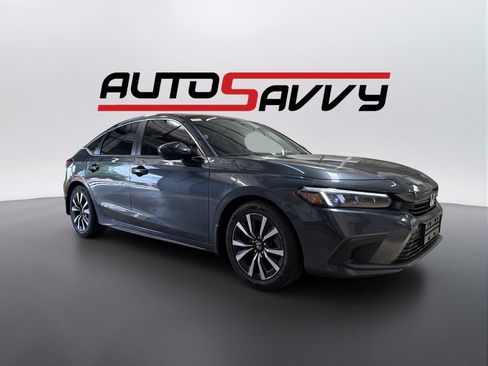 Used 2024 Honda Civic EX-L image 3
