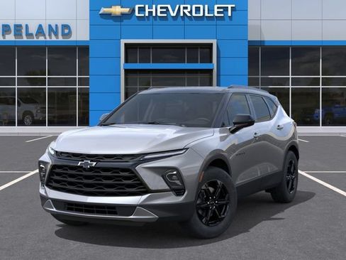 New 2026 Chevrolet Blazer LT w/ Convenience Package AWD/4WD image 6