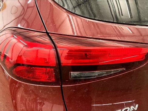 Used 2019 Hyundai Tucson SE image 28