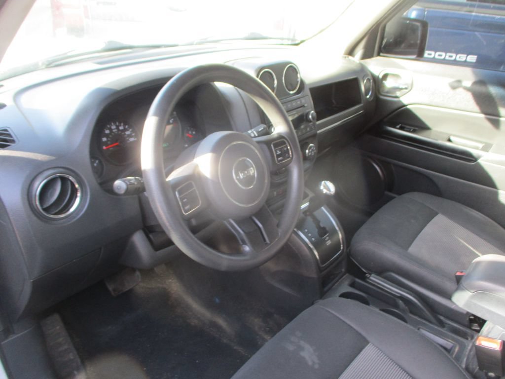 Used 2012 Jeep Patriot Sport w/ PWR Value Group FWD image 7