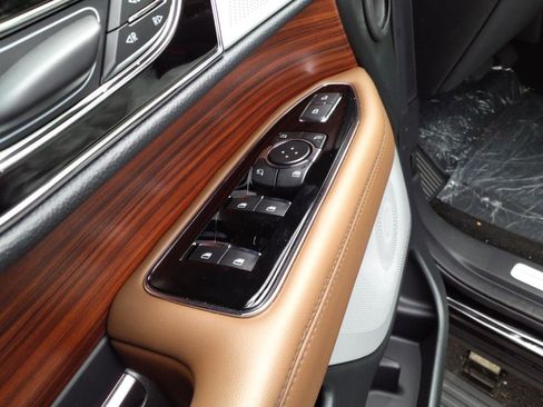 Certified 2024 Lincoln Navigator Reserve image 27