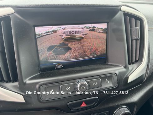 Used 2020 GMC Terrain SLE w/ Driver Convenience Package FWD image 25