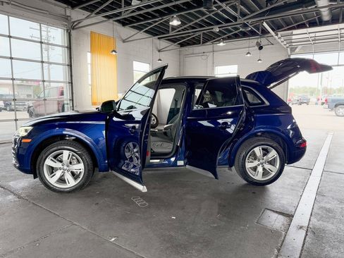 Used 2019 Audi Q5 2.0T Premium Plus image 18