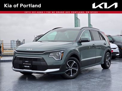 Certified 2025 Kia Niro EX