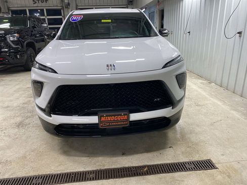 Certified 2025 Buick Enclave Sport Touring image 5