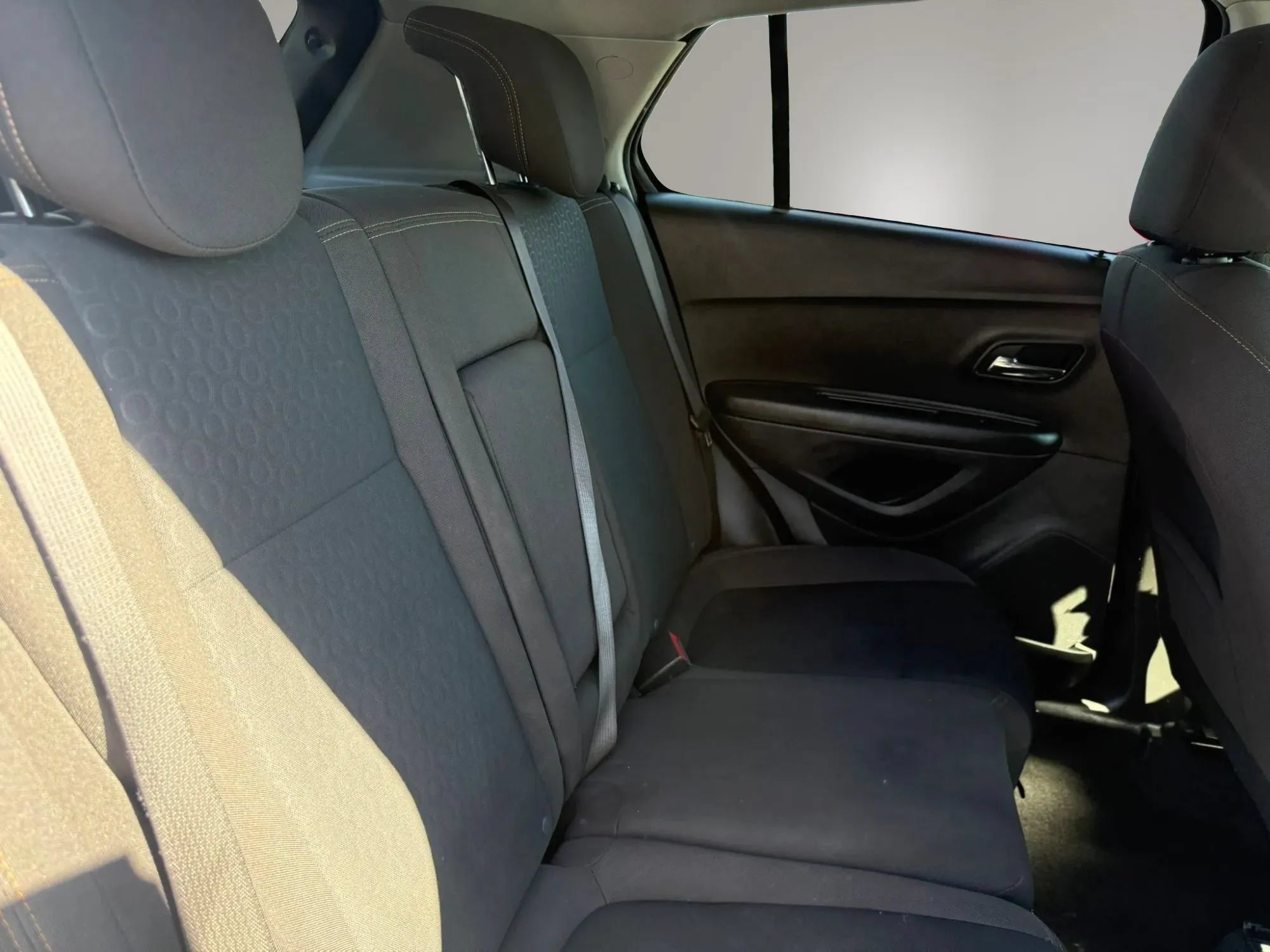 Used 2022 Chevrolet Trax LS w/ Tint and Cruise Package AWD/4WD image 22