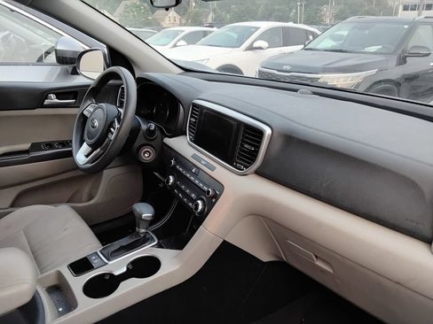 Used 2020 Kia Sportage LX FWD image 7