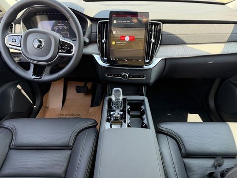 New 2025 Volvo XC90 T8 Ultra w/ Protection Package Premier image 7